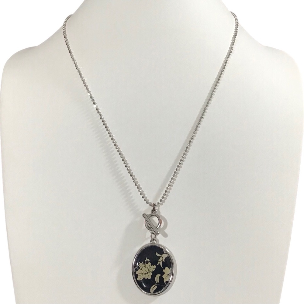 Pendant Necklace Silver Chain Reversible Floral Pattern Black Fashion Jewelry